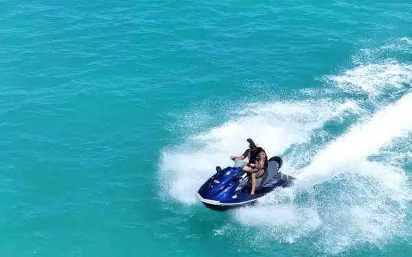 Explore as maravilhas de Búzios e Macaé com a Búzios Jetski