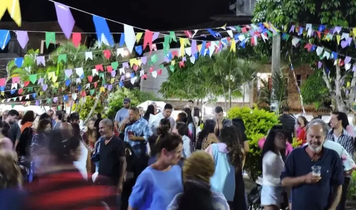 Feira do Xaréu em Arraial do Cabo: cultura, forró e sabor neste sábado (14)
