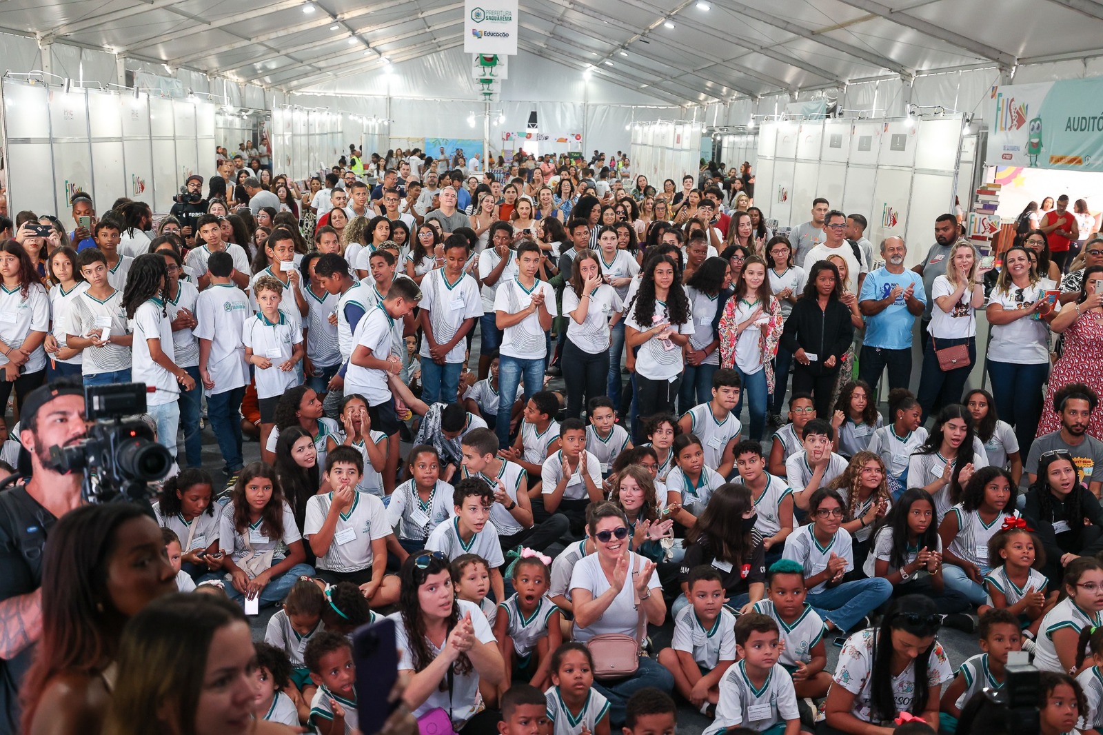 Prefeitura de Saquarema convoca escritores locais para participar da FLIS 2025